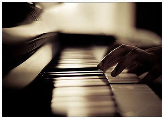 钢琴基本功训练要注意什么？