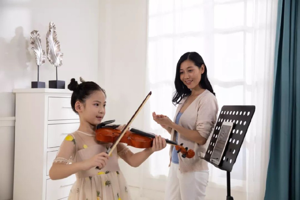 如何引导孩子学小提琴？